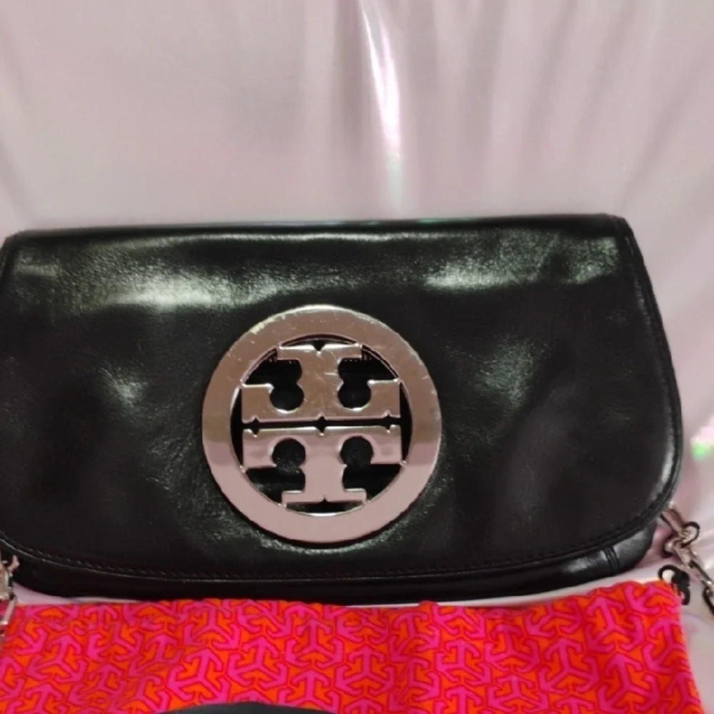 Tory Burch Black Leather Crossbody Bag with Chain Strap